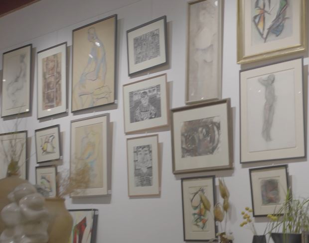 Style Up Your Space with Vintage Oil Paintings!