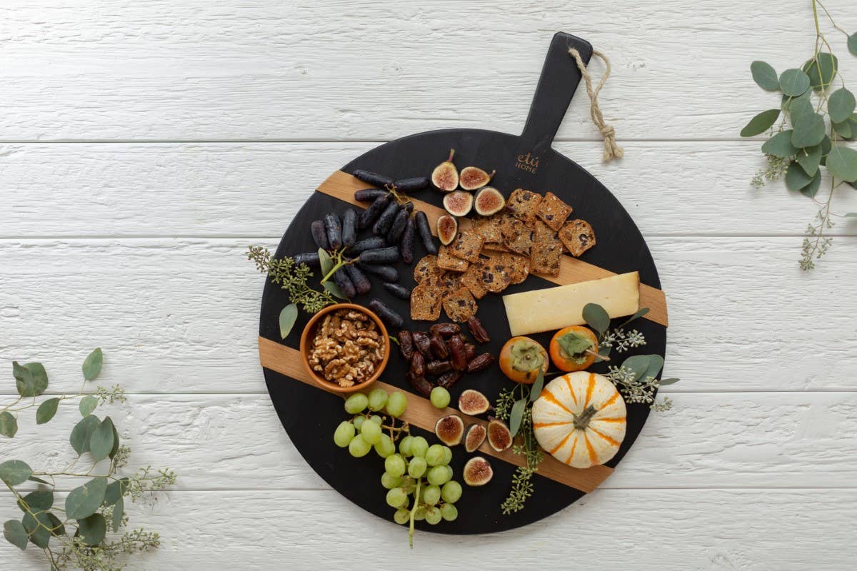 Mod Charcuterie Cheese Board, Medium Round, Black