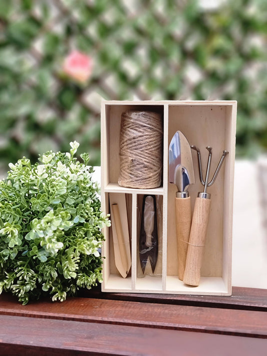 6-piece Gardening Tool Set (23 x 15 x 5.5 cm)