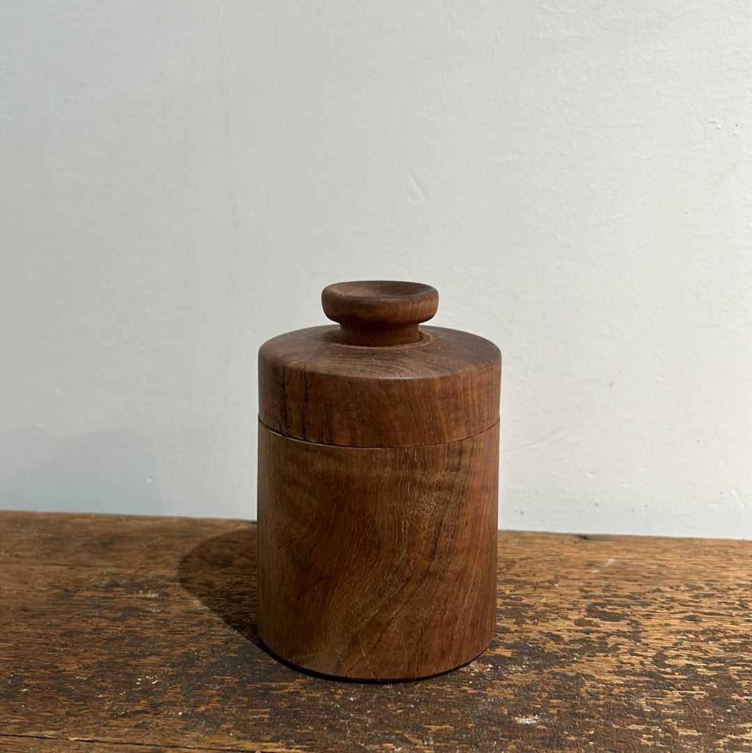 Wood canister medium