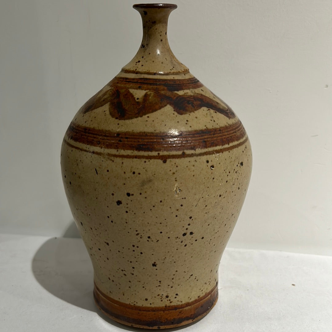 Pottery with narrow neck