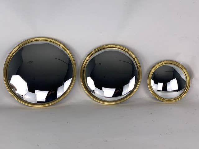 Bull Convex Mirror: Medium