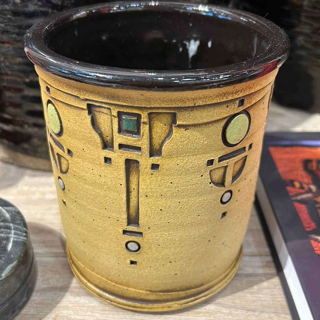 Large yellow detailed vessel