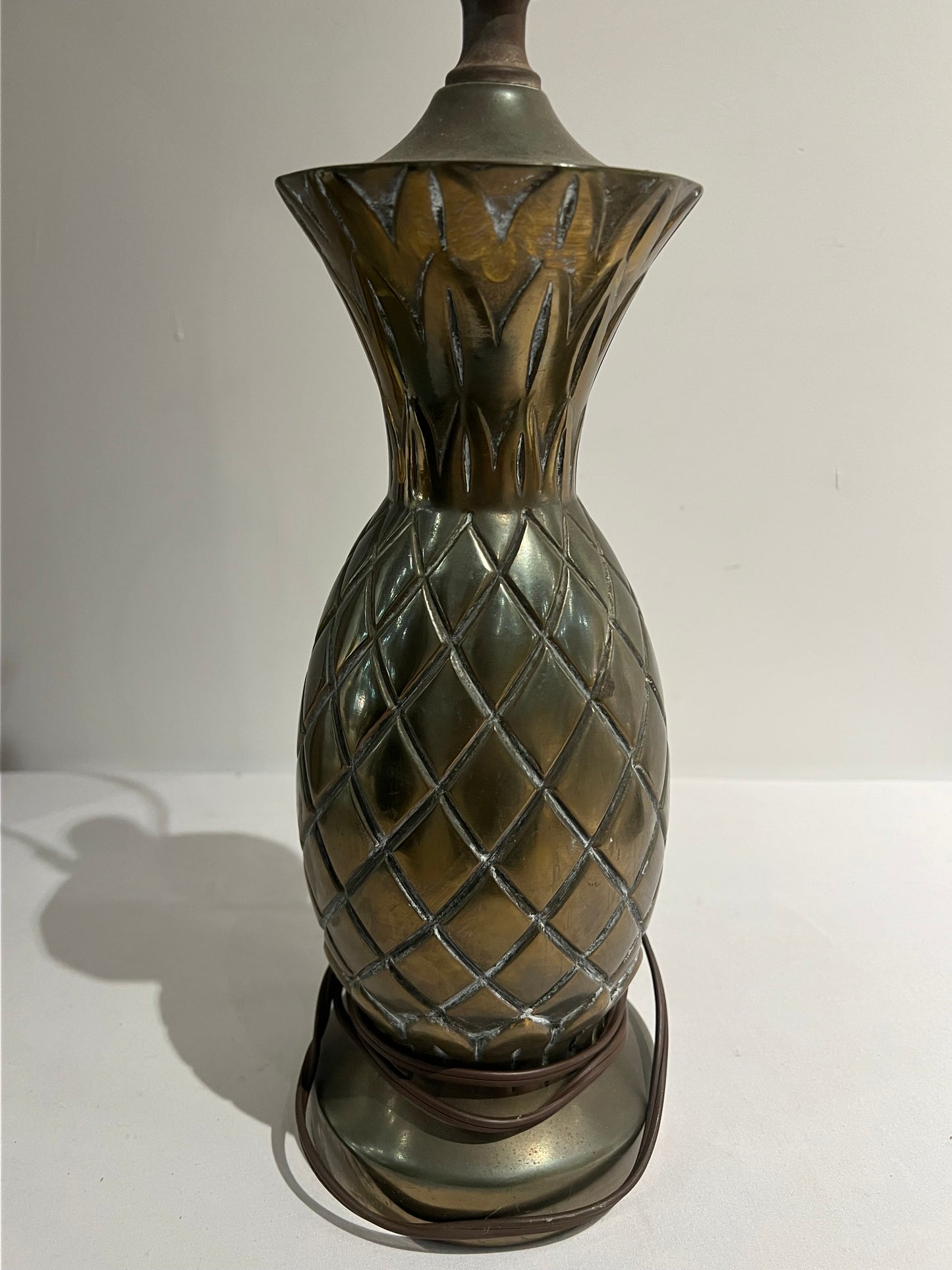 Patina pineapple lamp