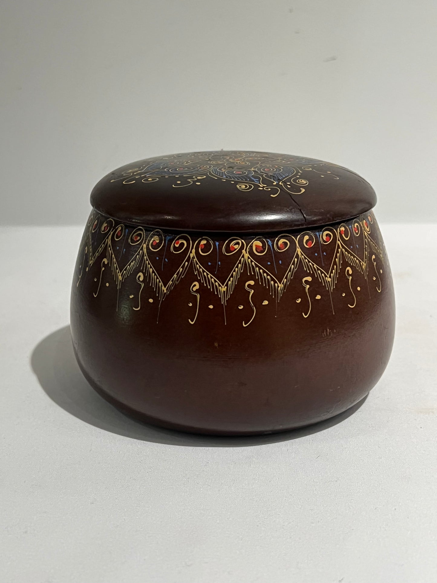 Decorative wood bowl with lid