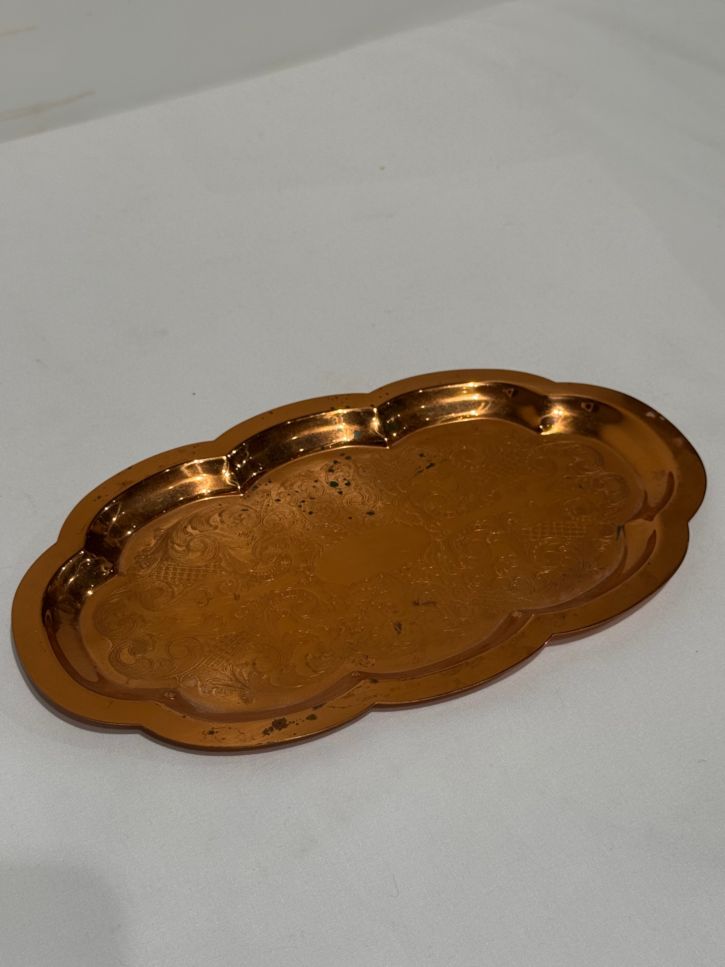 Copper rounded edge tray
