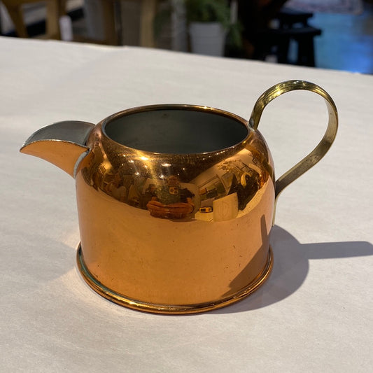 Brass pot with spout