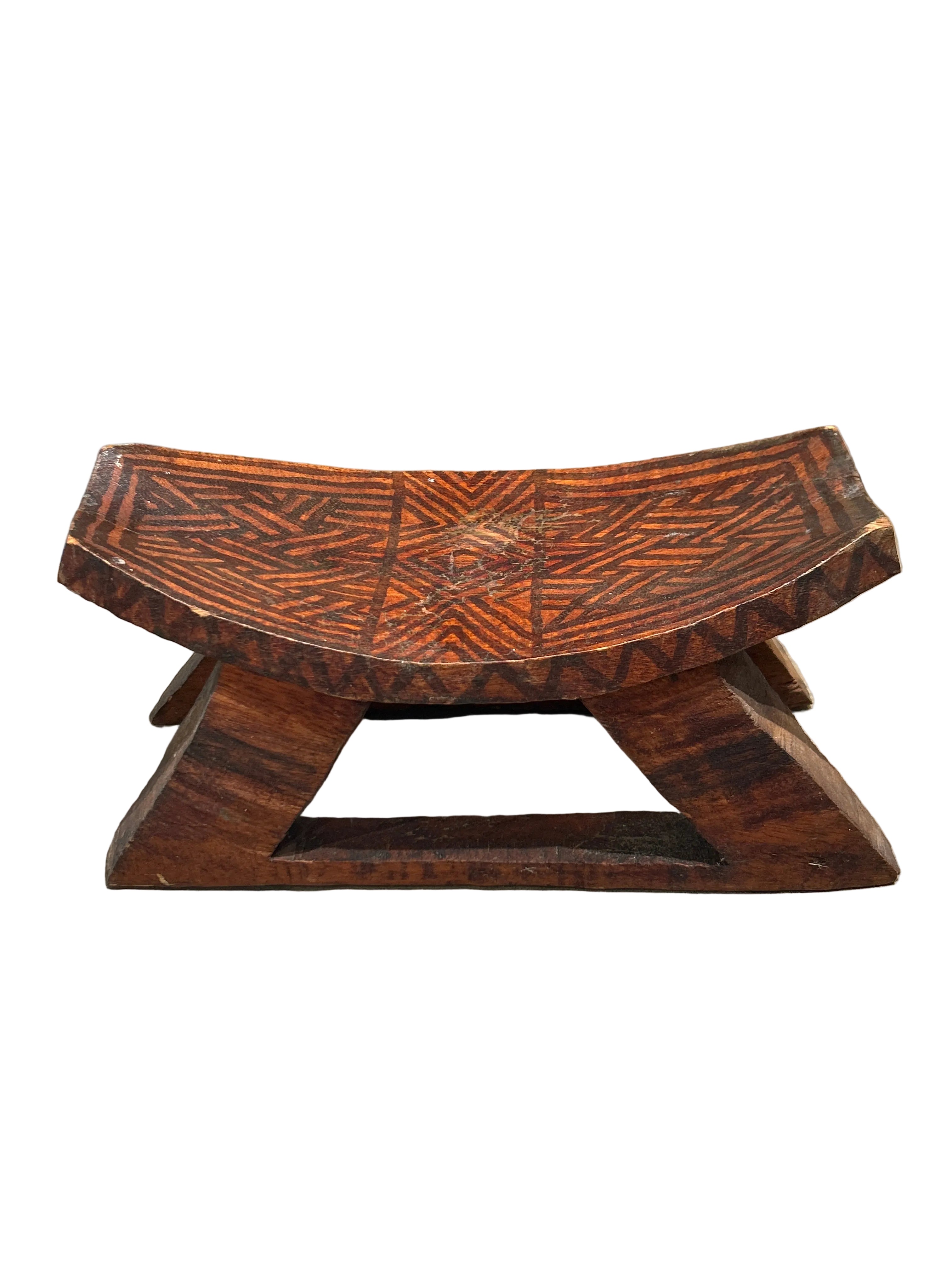 Vintage tribal hand carved Ashanti stool/headrest