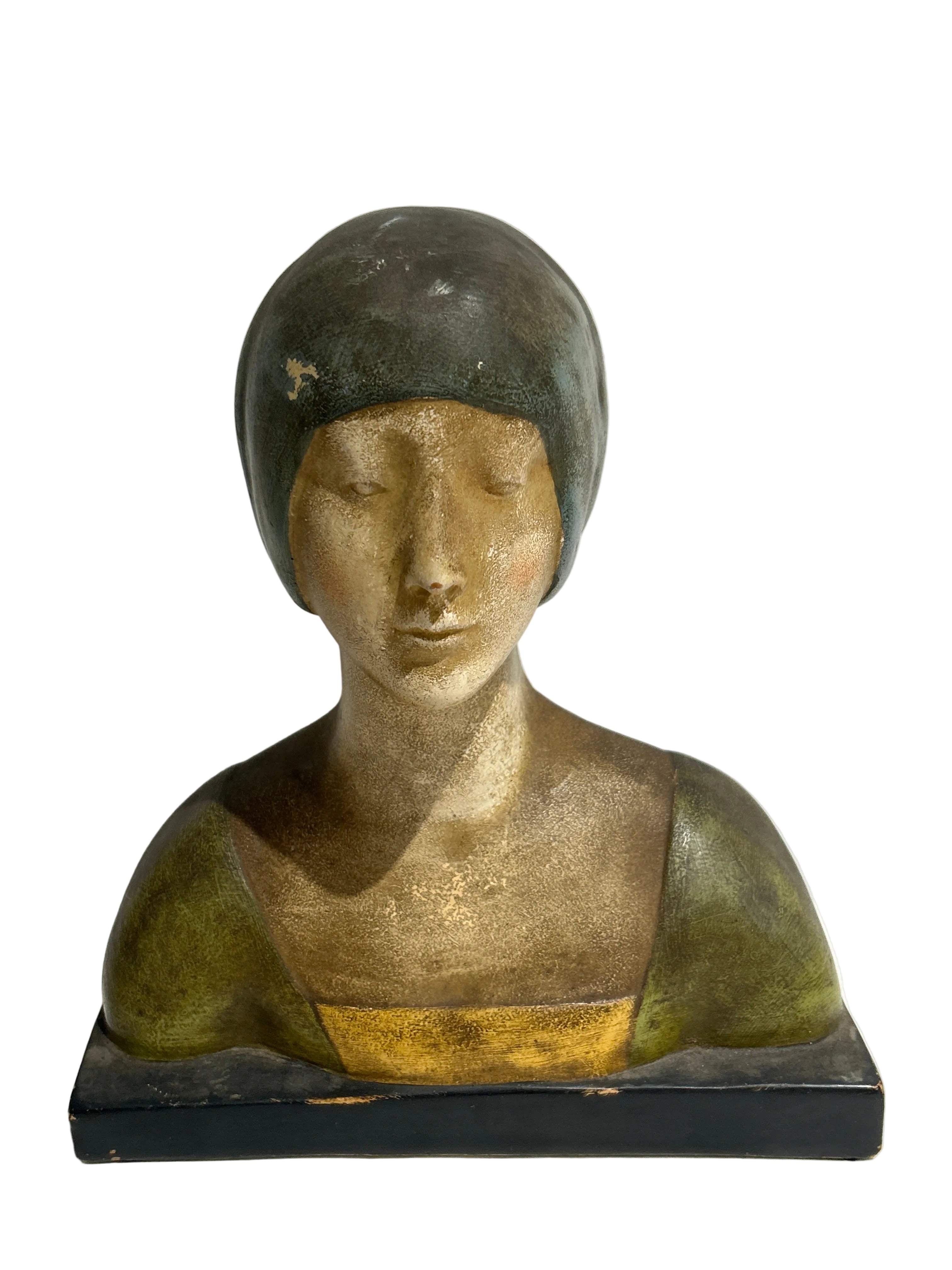 Female bust of renaissance figure