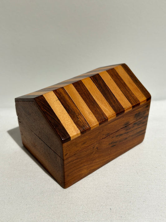 Vintage wood house jewelry box - sm