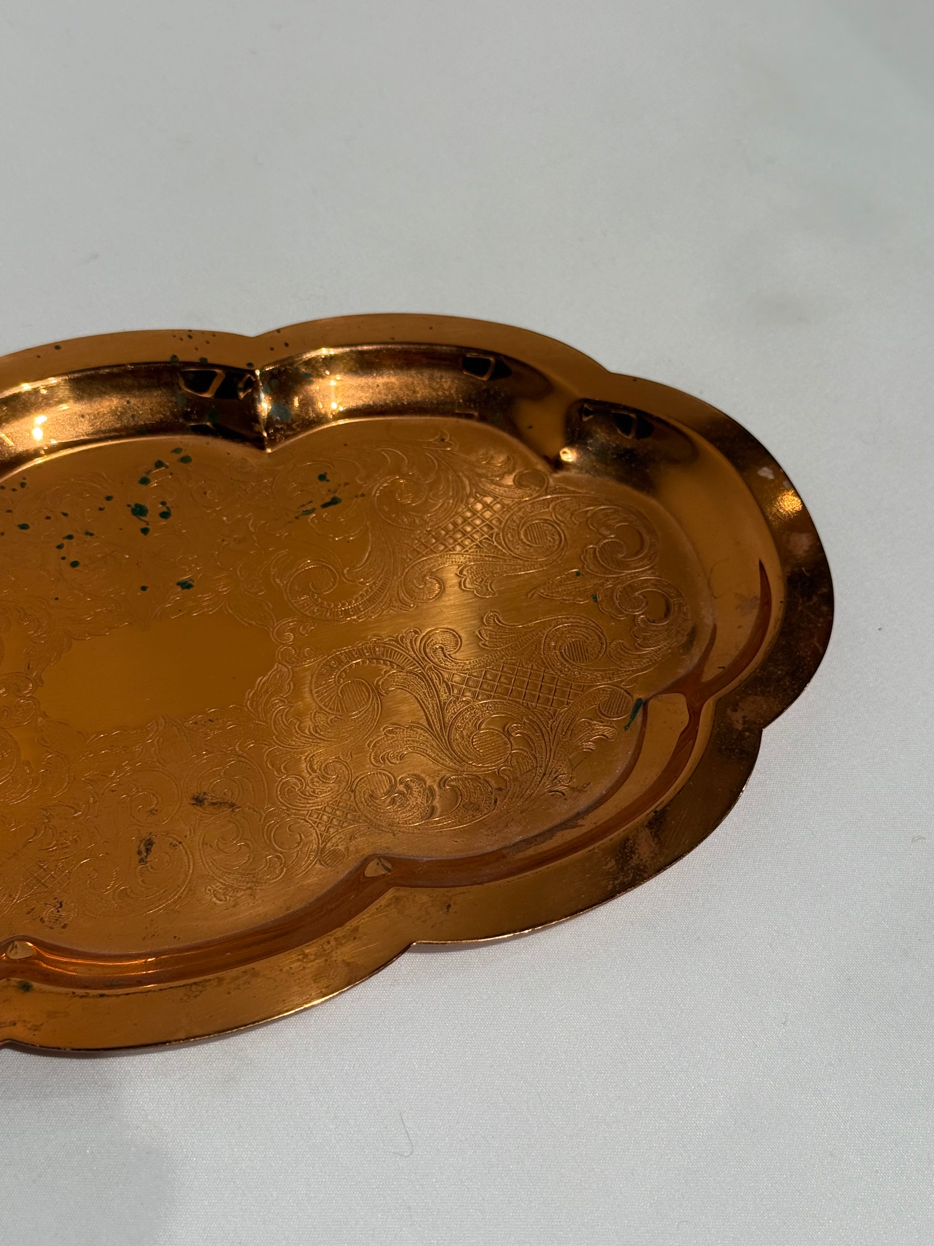 Copper rounded edge tray