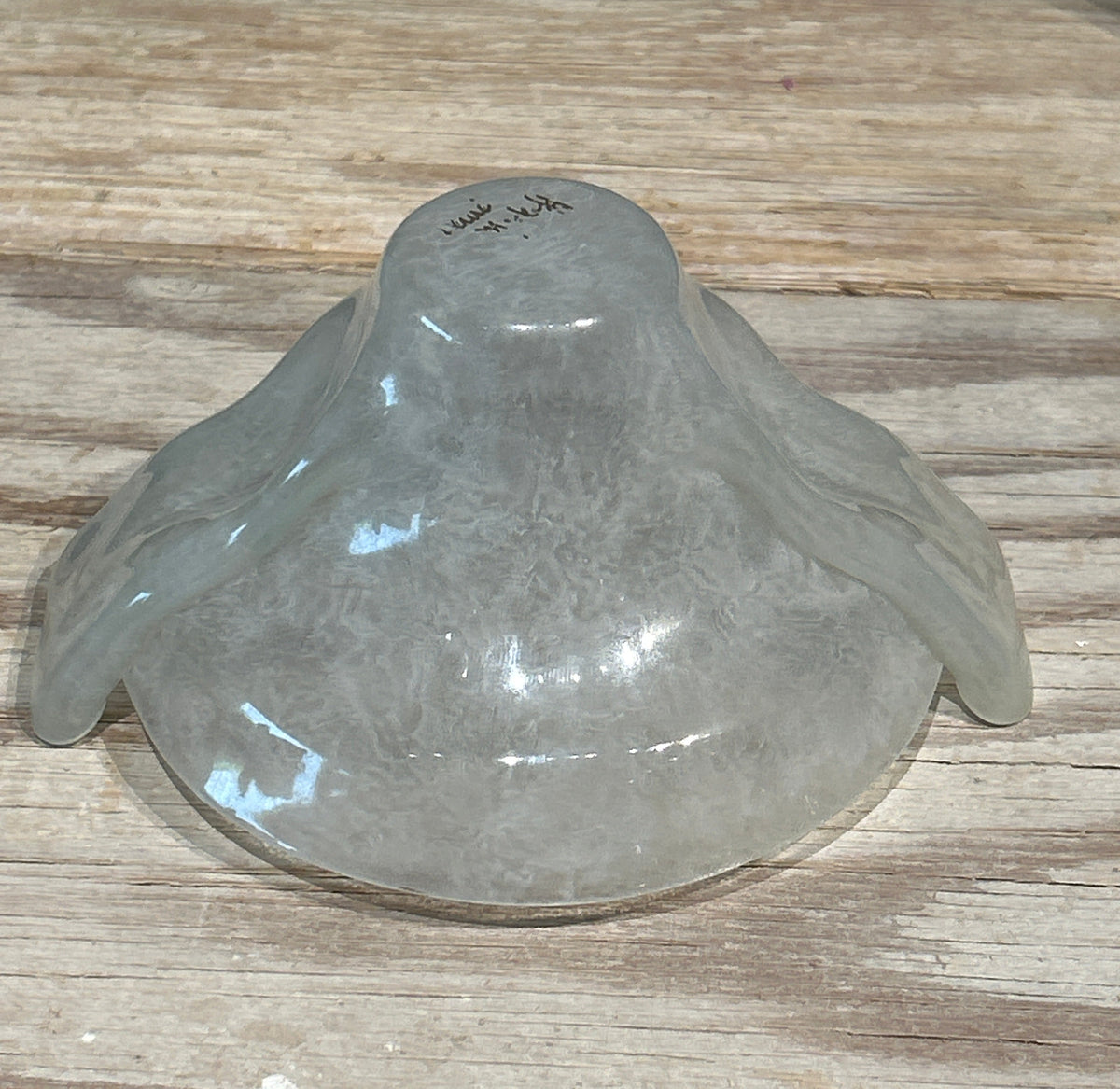 Vintage wavy glass bowl