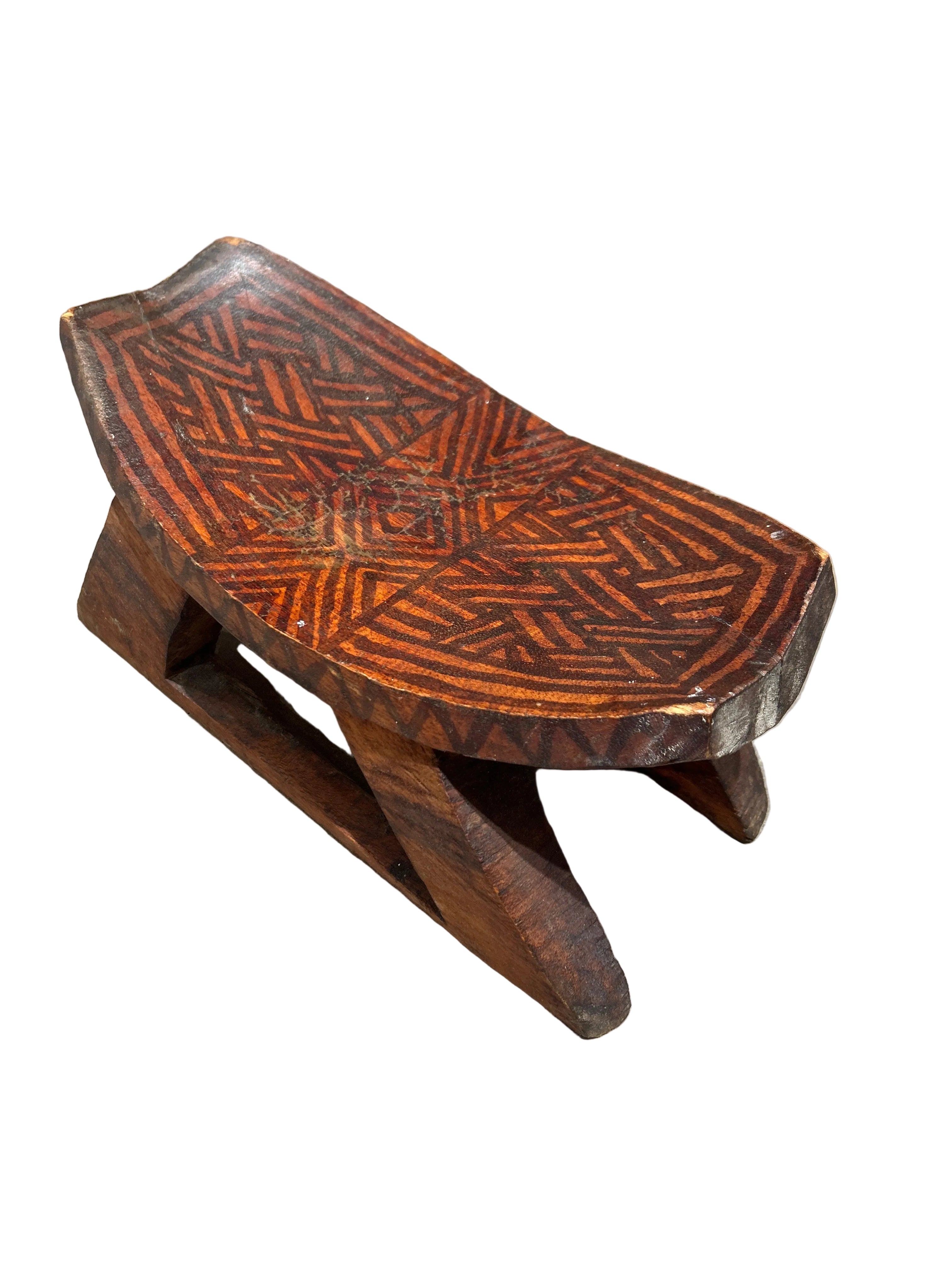 Vintage tribal hand carved Ashanti stool/headrest