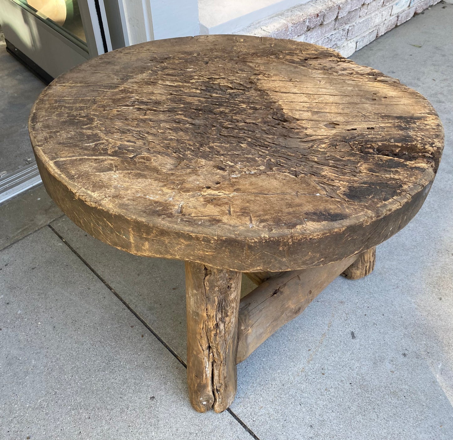 Round low Side Table