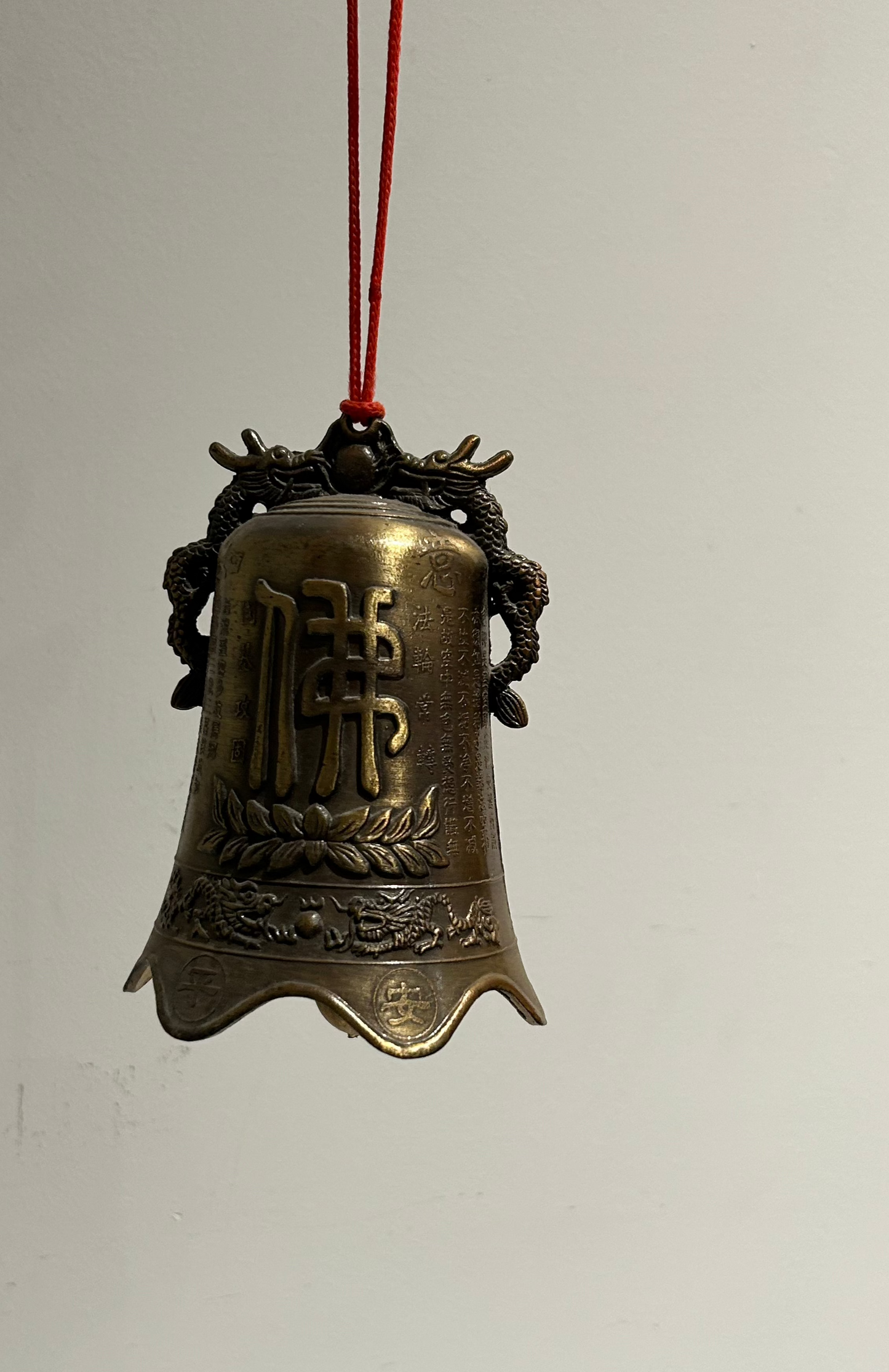 Hanging temple bell