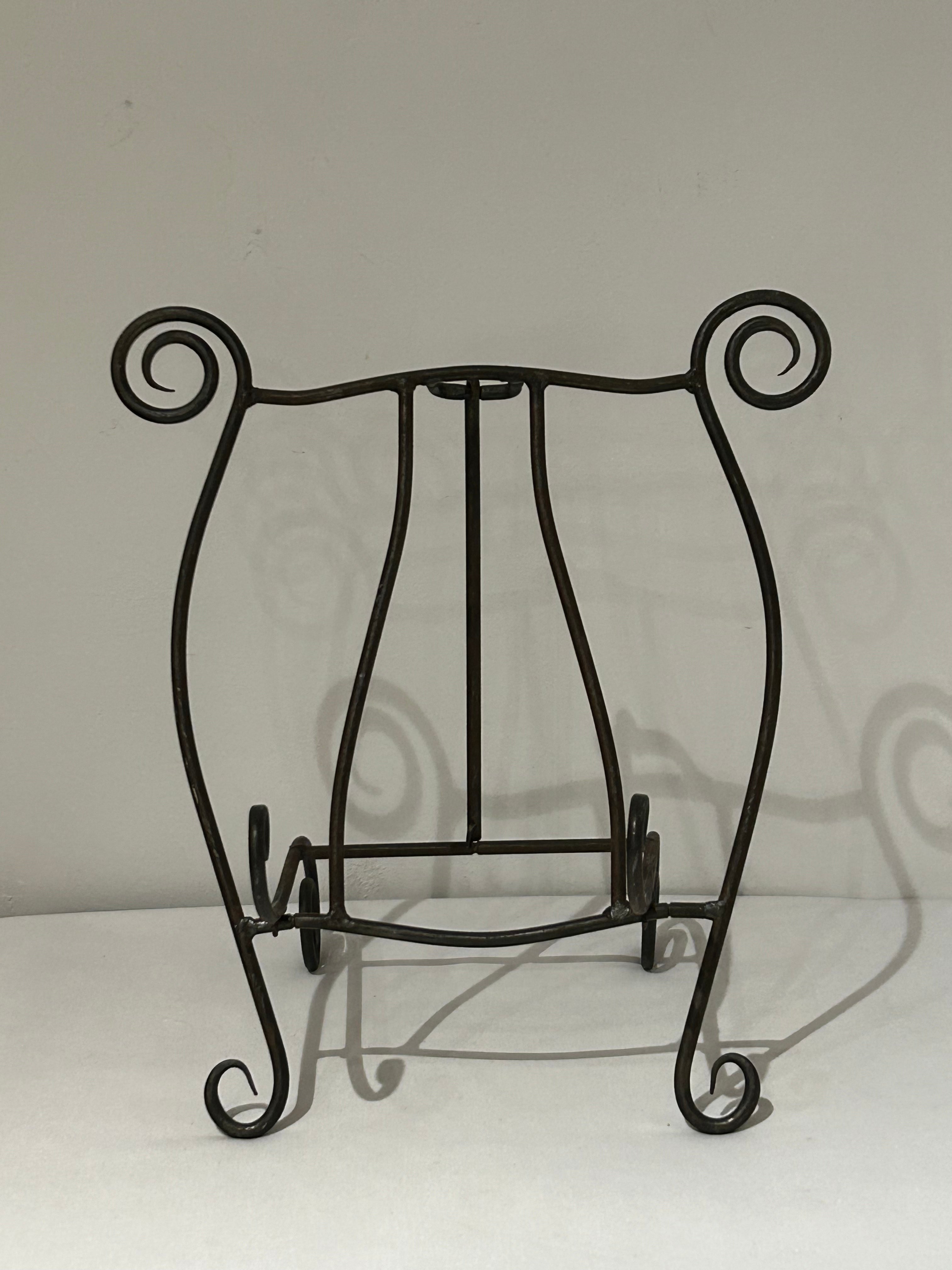 Vintage adjustable iron easel