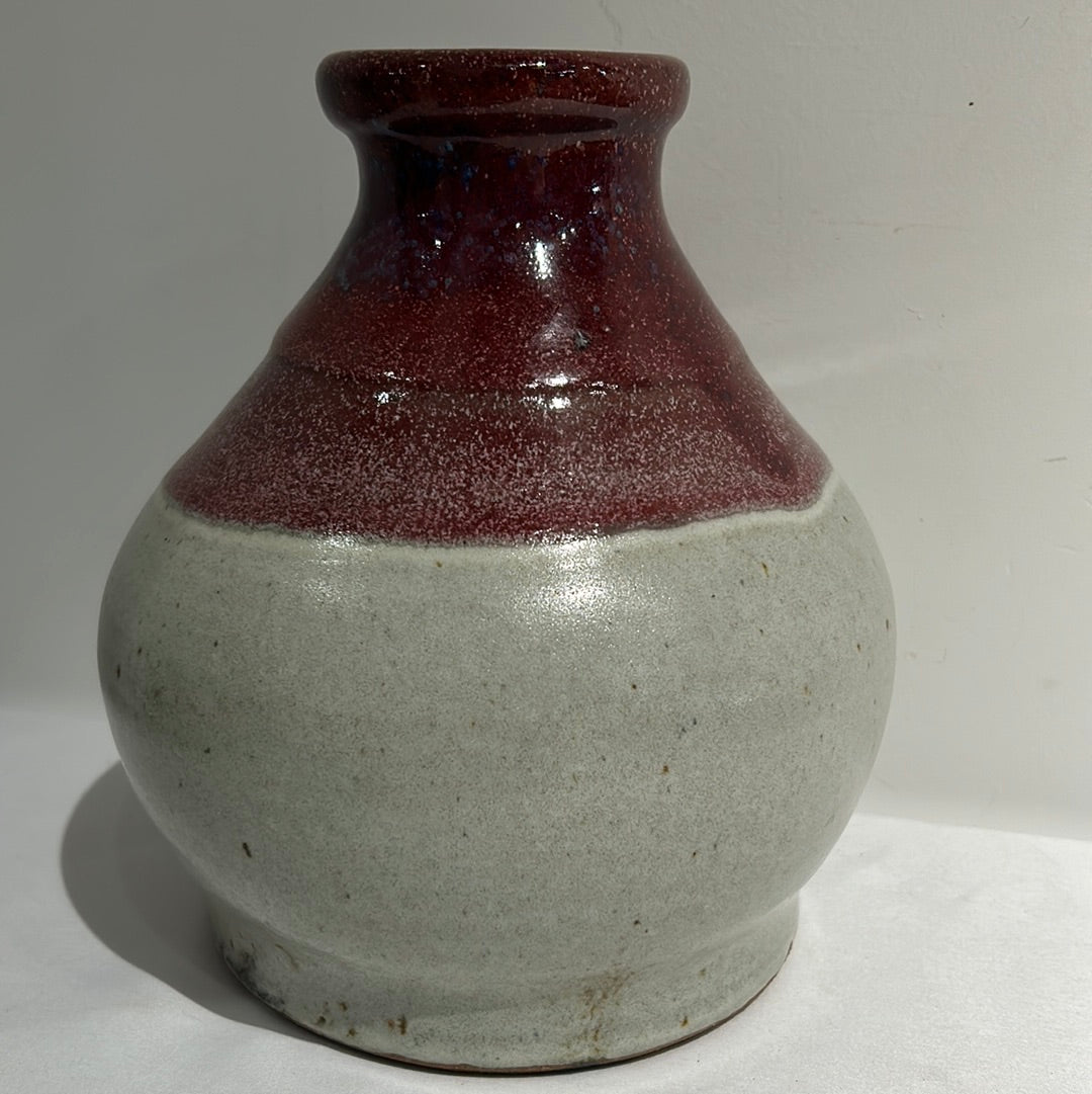 Ceramic vase with red rim BOWERS
