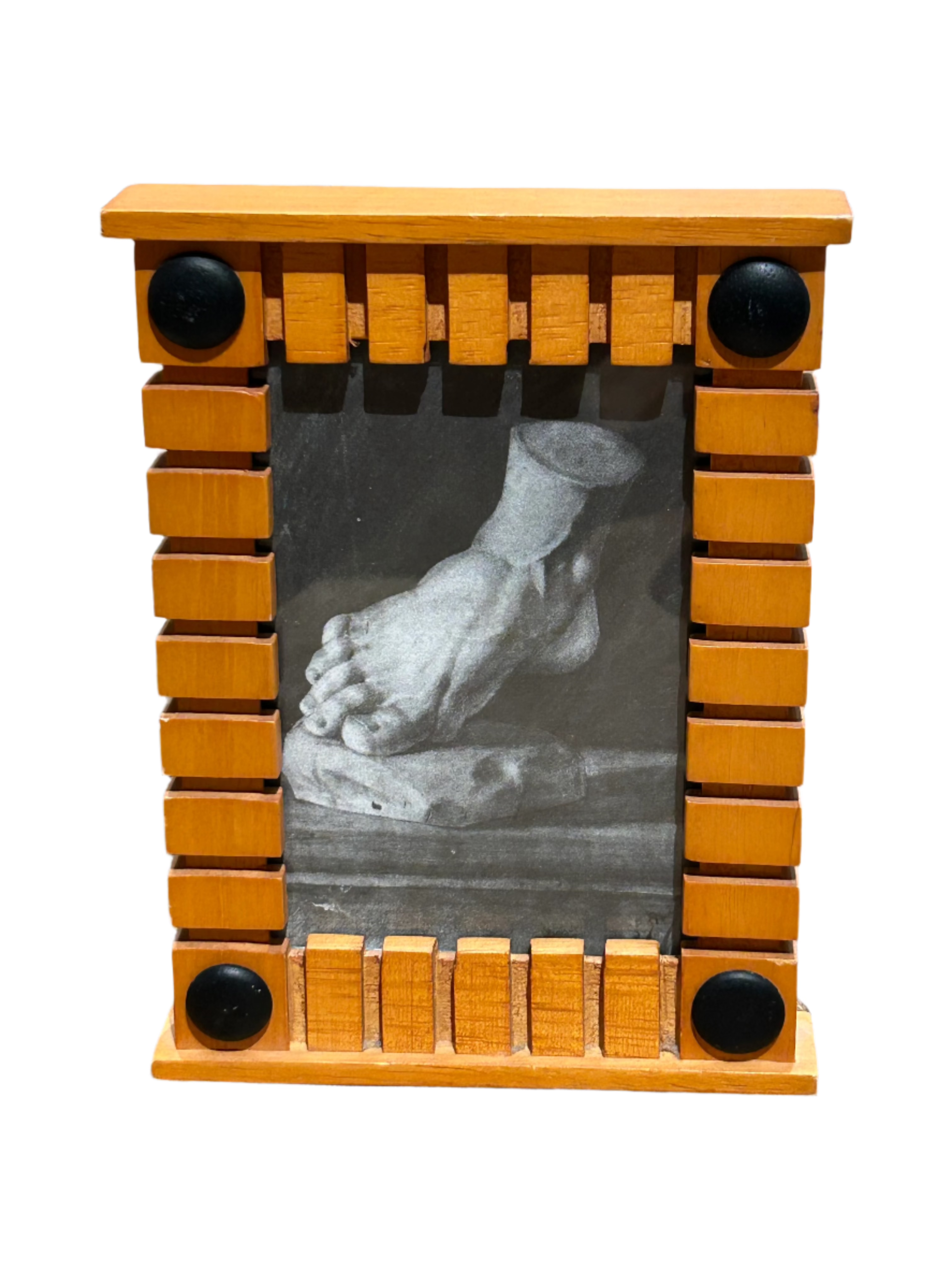 Ribbed wood frame