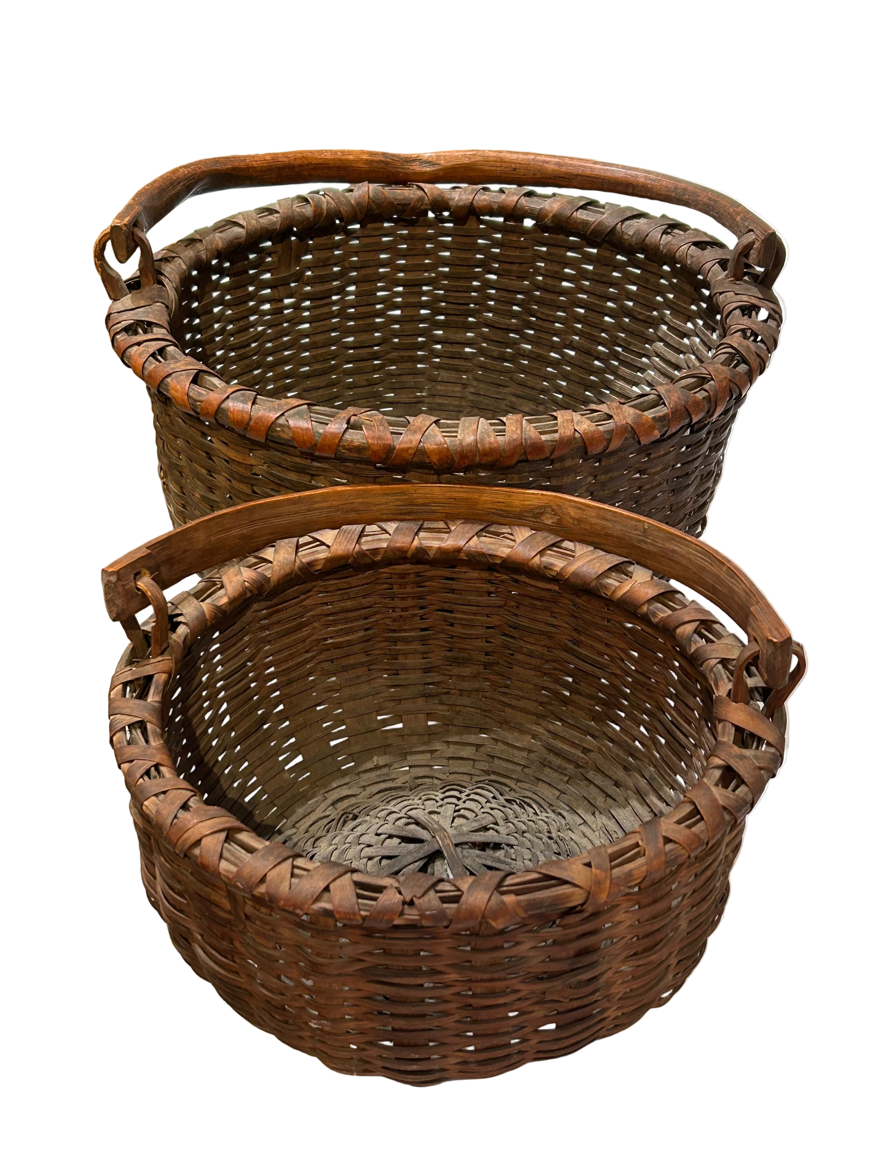 Vintage set of nesting baskets
