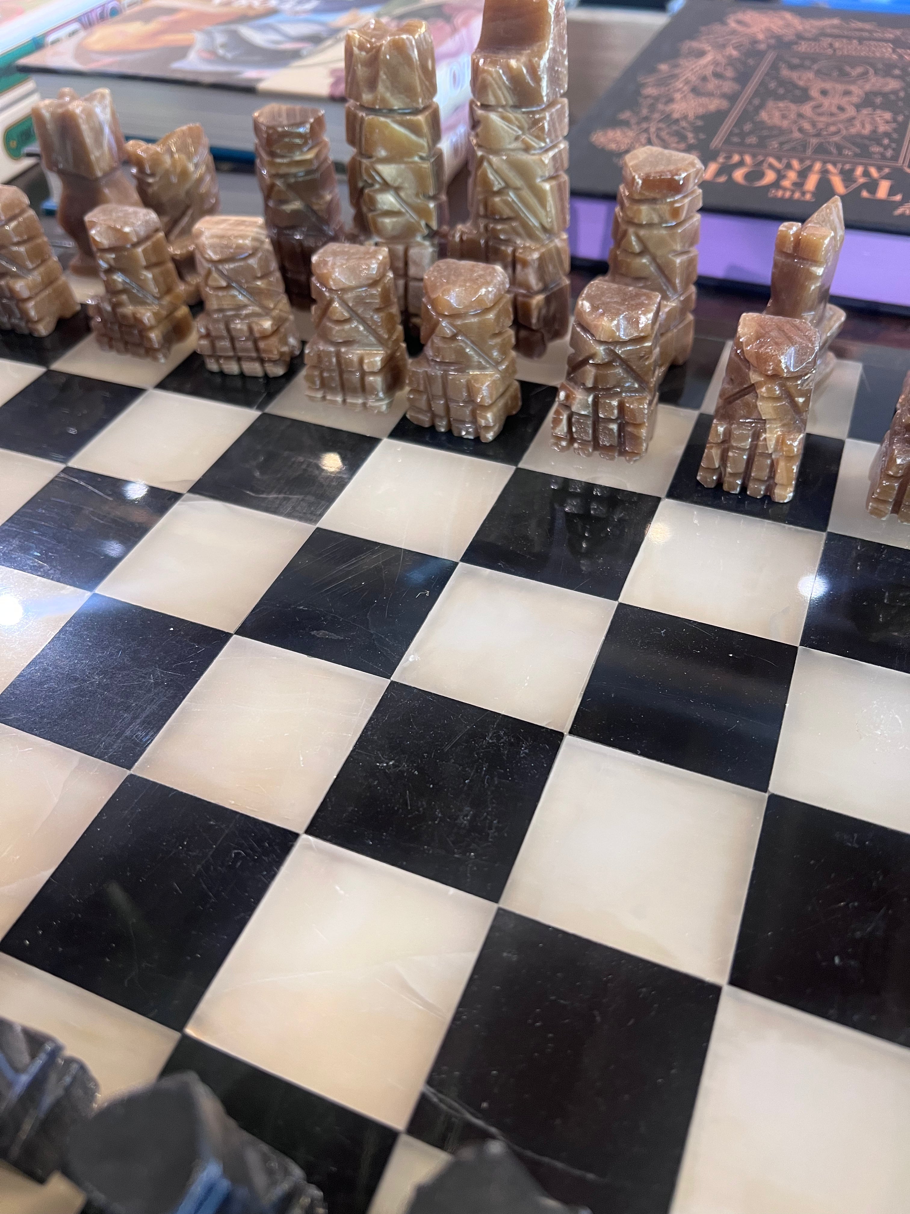 Black marble white agate brown chess set