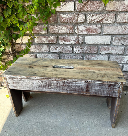 Vintage primitive entryway bench