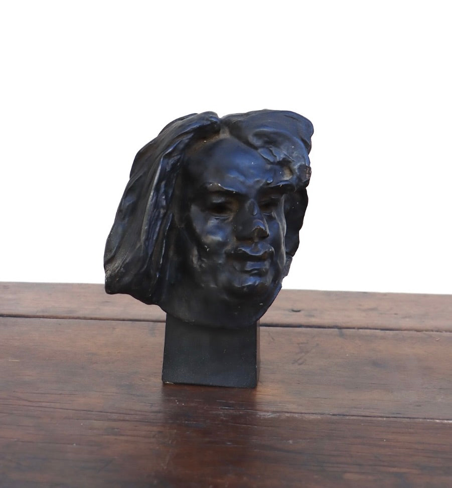 Vintage bust