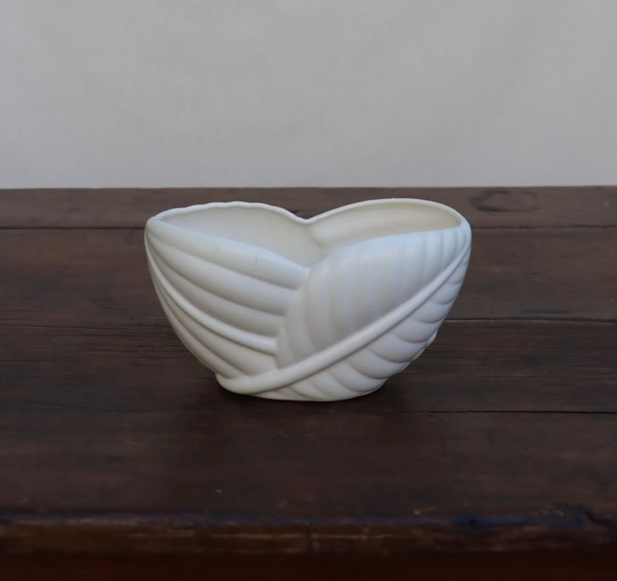 Vintage cream leaf vessel