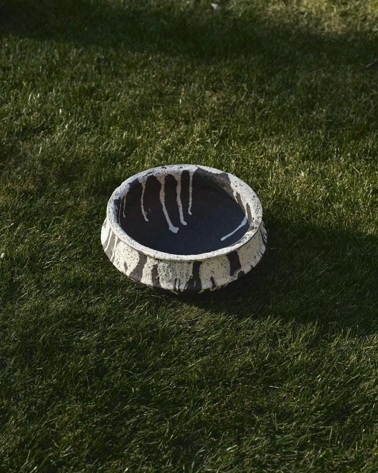 Off-White/Dark Brown Dune Planter Bowl
