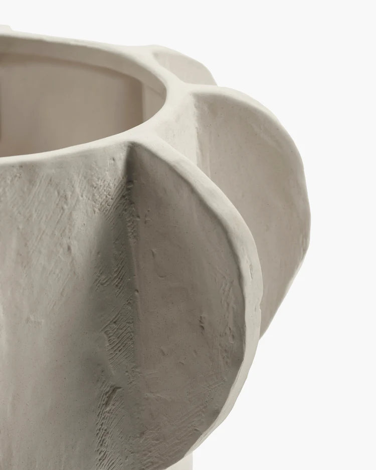 Molly Beige Flower Pot