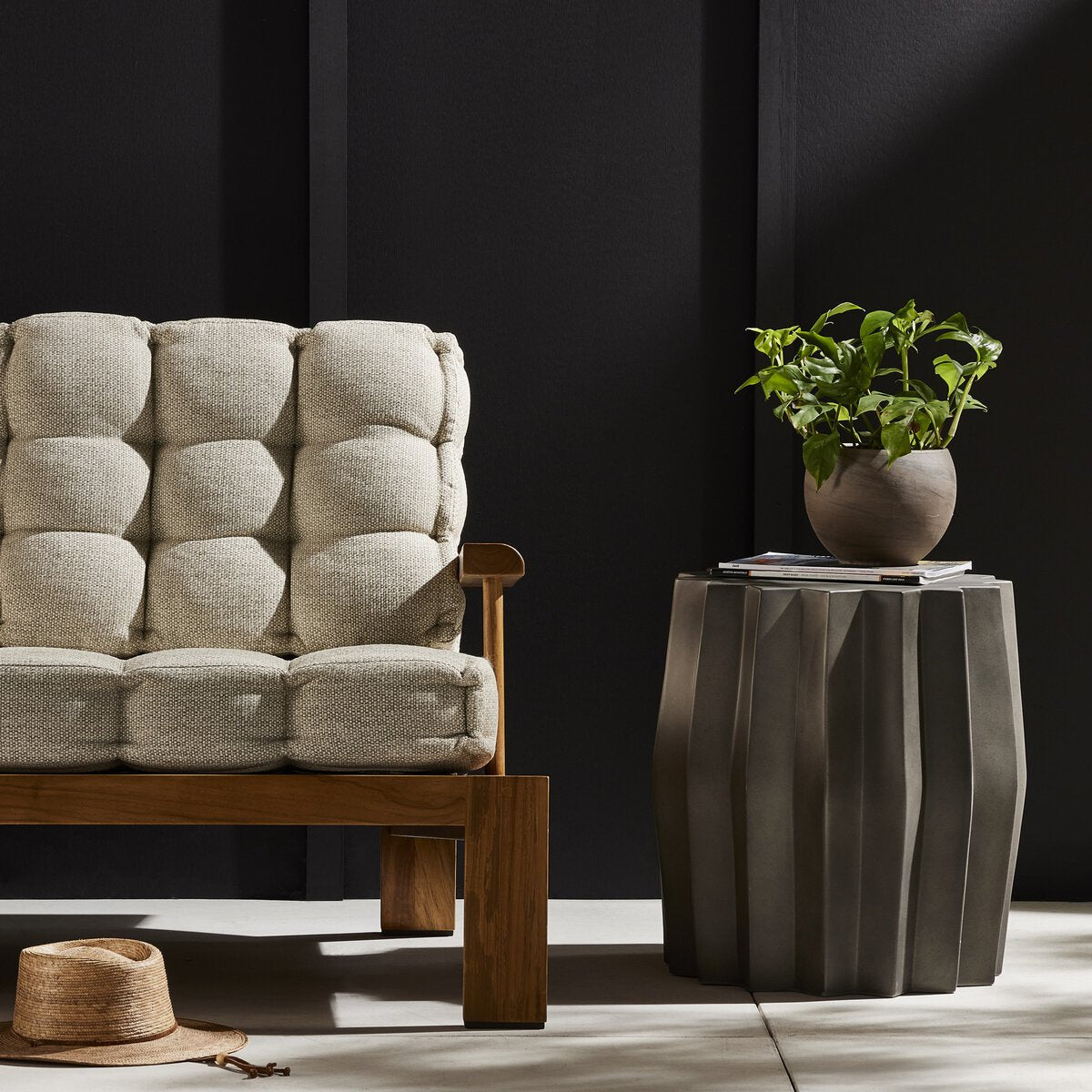 Gem Outdoor End Table Dark Grey