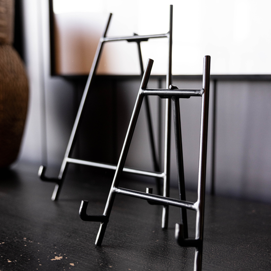 Art Photo Easel Black Iron: MEDIUM