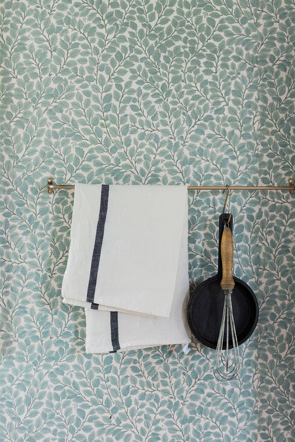 Brass Towel Bar (L)