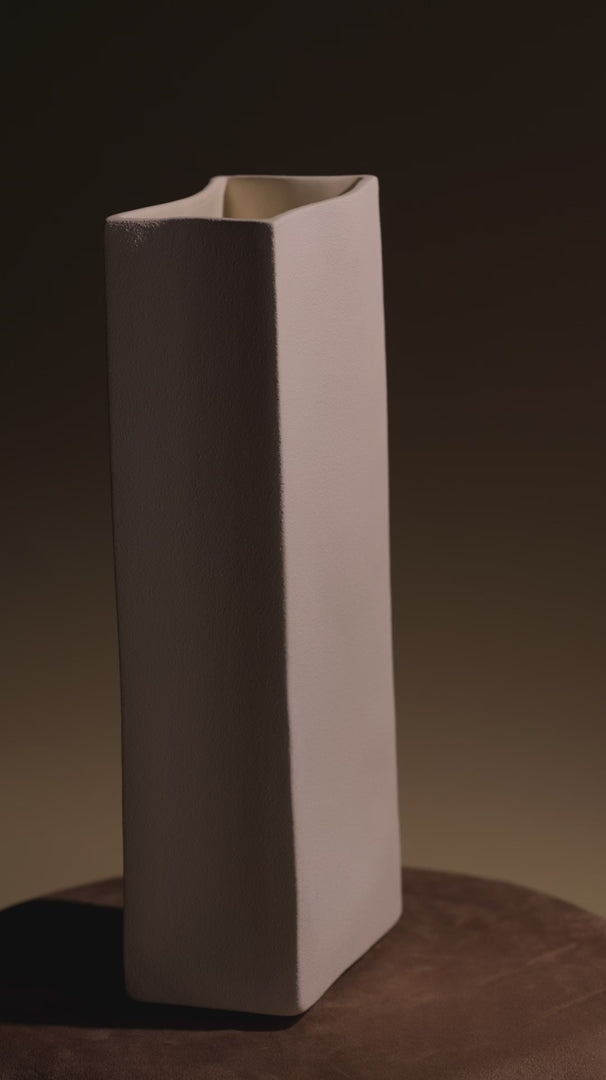 Rue Tall Vase - Raw Blanc