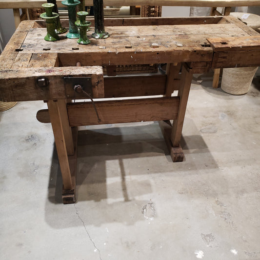 Medium Work Bench