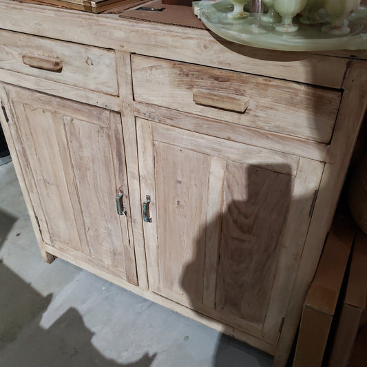 Cabinet white wash